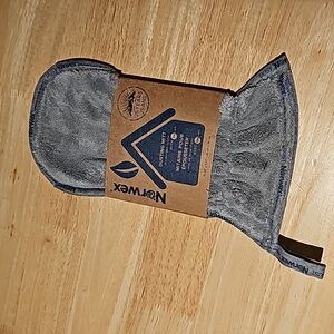 Norwex Dusting Mitt